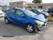 2015 Toyota Prius One z VIN JTDKDTB36F1586311, wystawiony jako IAAI lot #43055198 z przebiegiem 330 261 mil mil oraz . Historia ofert i sprzedaży dostępna na DreamBid. Obrazek 1.