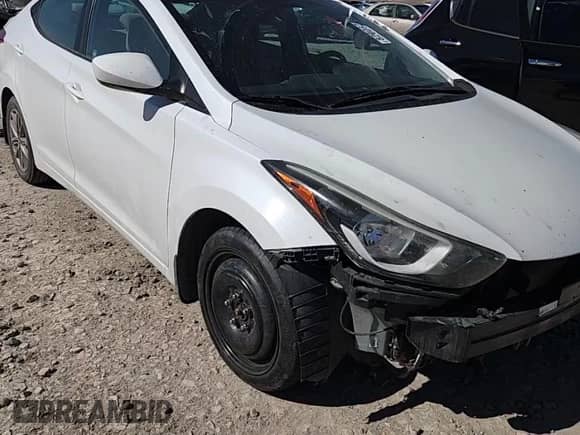 2016 Hyundai Elantra SE z VIN 5NPDH4AE1GH672836, wystawiony jako Copart lot #82008225 z przebiegiem 74 177 mil mil oraz Szkoda całkowita • Salvage title. Historia ofert i sprzedaży dostępna na DreamBid. Obrazek 13.