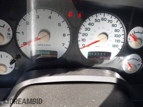 2005 Dodge 2500 SLT with VIN 1D7KS28D35J511215, listed as a IAAI auction lot 41326185 with 302,586 mi miles and . Bid and sale history available at DreamBid. Image 7.