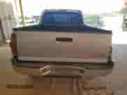 2007 Toyota Tacoma PreRunner z VIN 5TENX62N27Z353184, wystawiony jako Copart lot #56592915 z przebiegiem 122 770 mil mil oraz Szkoda całkowita • Salvage title. Historia ofert i sprzedaży dostępna na DreamBid. Obrazek 6.