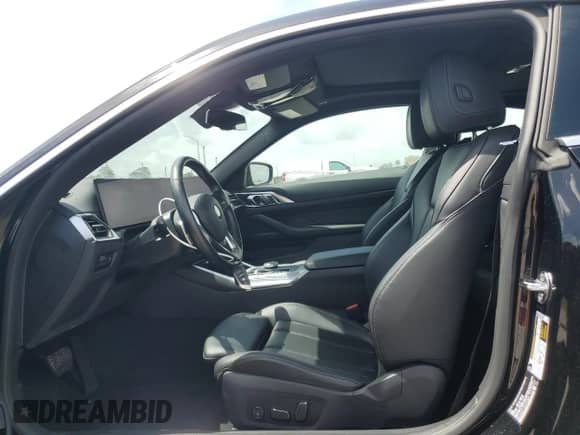 2024 BMW 4 Series 430i с VIN WBA53AP07RCR70929, выставлен на аукционе Copart как лот 60192535 с пробегом 26 819 миль миль и Чистый • Clean title. История ставок и продаж доступна на DreamBid. Изображение 7.