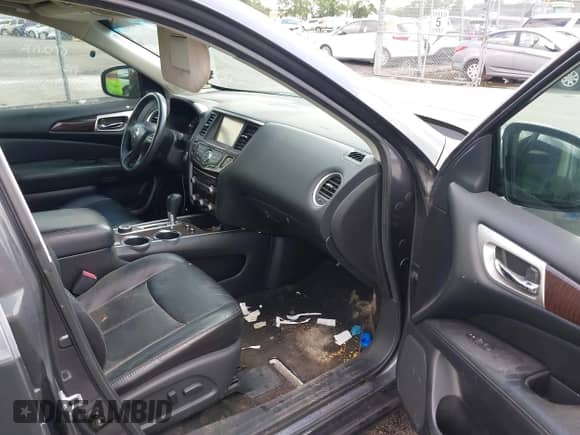 2013 Nissan Pathfinder Platinum with VIN 5N1AR2MM6DC681378, listed as a IAAI auction lot 42475308 with 141,980 mi miles and . Bid and sale history available at DreamBid. Image 5.