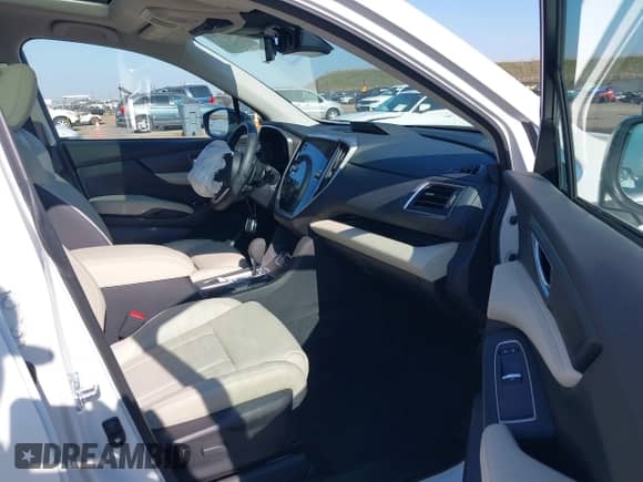 2024 Subaru Ascent Limited with VIN 4S4WMAUD7R3464895, listed as a IAAI auction lot 41425701 with 670 mi miles and . Bid and sale history available at DreamBid. Image 5.