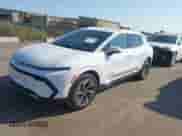 2025 Chevrolet Equinox EV LT2 z VIN 3GN7DNRP8SS208808, wystawiony jako IAAI lot #43192819 z przebiegiem 2 263 mil mil oraz . Historia ofert i sprzedaży dostępna na DreamBid. Obrazek 2.