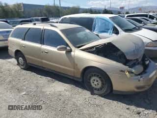 2000 Saturn LW z VIN 1G8JW82R5YY649216, wystawiony jako Copart lot #52055385 z przebiegiem Nie podano mil oraz Nie do naprawy • Non repairable. Historia ofert i sprzedaży dostępna na DreamBid. Obrazek 4.