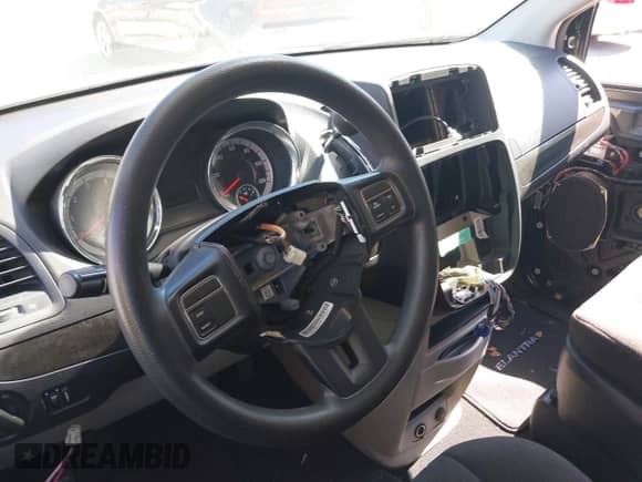 2013 Dodge Grand Caravan SXT with VIN 2C4RDGCG0DR502886, listed as a IAAI auction lot 43522518 with Not provided miles and . Bid and sale history available at DreamBid. Image 12.