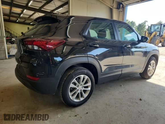 2024 Chevrolet TrailBlazer LS with VIN KL79MMS22RB084001, listed as a Copart auction lot 65288535 with 15,406 mi miles and Salvage title. Bid and sale history available at DreamBid. Image 3.