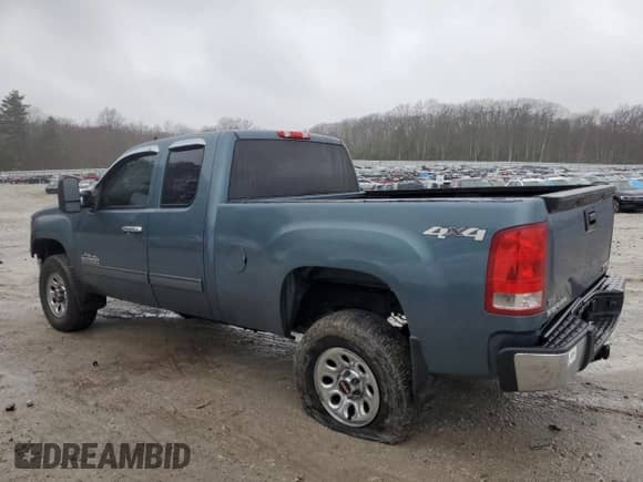2011 GMC Sierra 1500 SL z VIN 1GTR2UEA4BZ370165, wystawiony jako Copart lot #52070615 z przebiegiem 192 528 mil mil oraz Szkoda całkowita • Salvage title. Historia ofert i sprzedaży dostępna na DreamBid. Obrazek 2.
