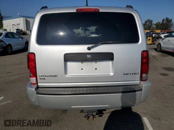 2011 Dodge Nitro Heat with VIN 1D4PT4GX6BW500621, listed as a Copart auction lot 81958685 with 171,892 mi miles and Salvage title. Bid and sale history available at DreamBid. Image 6.