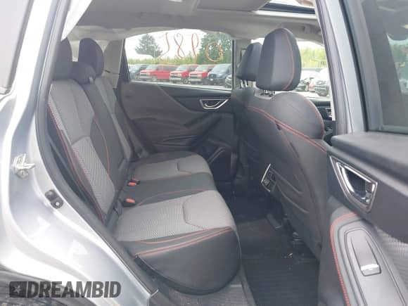 2021 Subaru Forester Special Sports z VIN JF2SKALC1MH519906, wystawiony jako IAAI lot #43190985 z przebiegiem 74 765 mil mil oraz . Historia ofert i sprzedaży dostępna na DreamBid. Obrazek 8.