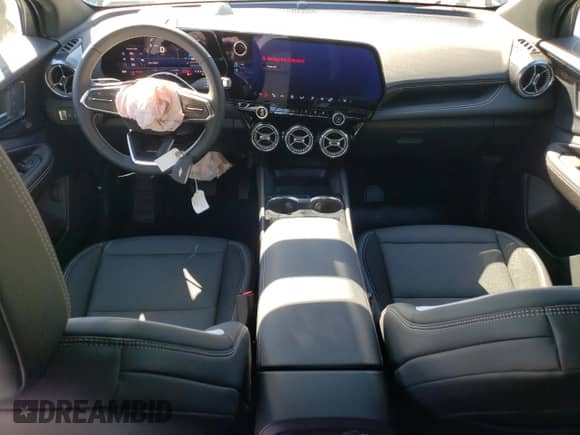 2024 Chevrolet Blazer EV eAWD LT z VIN 3GNKDBRJ5RS228190, wystawiony jako Copart lot #86446595 z przebiegiem 767 mil mil oraz Szkoda całkowita • Salvage title. Historia ofert i sprzedaży dostępna na DreamBid. Obrazek 8.