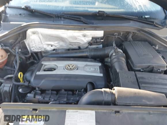 2016 Volkswagen Tiguan S с VIN WVGAV7AX7GW557632, выставлен на аукционе IAAI как лот 43521511 с пробегом 176 360 миль миль и . История ставок и продаж доступна на DreamBid. Изображение 10.