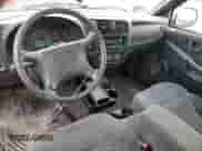 1998 Chevrolet S-10 LS с VIN 1GCCS1947WK225080, выставлен на аукционе Copart как лот 83862814 с пробегом 171 424 миль миль и Чистый • Clean title. История ставок и продаж доступна на DreamBid. Изображение 8.