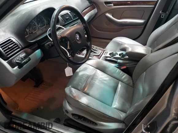 2005 BMW 3 Series 330xi с VIN WBAEW53485PN37386, выставлен на аукционе Copart как лот 42941645 с пробегом 141 358 миль миль и Списание • Salvage title. История ставок и продаж доступна на DreamBid. Изображение 7.