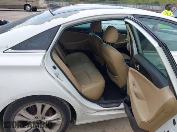 2013 Hyundai Sonata Limited с VIN 5NPEC4AC0DH631269, выставлен на аукционе IAAI как лот 43069481 с пробегом 192 914 миль миль и . История ставок и продаж доступна на DreamBid. Изображение 8.