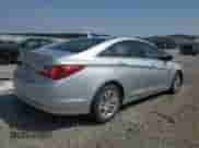 2012 Hyundai Sonata GLS with VIN 5NPEB4AC0CH354172, listed as a Copart auction lot 80310005 with 227,521 mi miles and Salvage title. Bid and sale history available at DreamBid. Image 3.