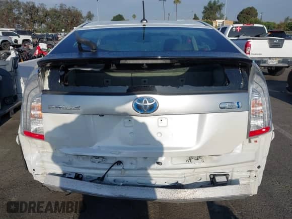 2012 Toyota Prius with VIN JTDKN3DP7C3006884, listed as a IAAI auction lot 42923107 with 141,701 mi miles and . Bid and sale history available at DreamBid. Image 16.