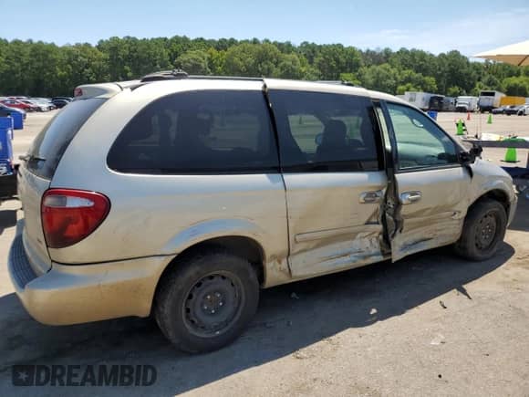 2005 Dodge Caravan SXT with VIN 2D4GP44L65R397526, listed as a Copart auction lot 65066094 with 240,915 mi miles and Salvage title. Bid and sale history available at DreamBid. Image 3.