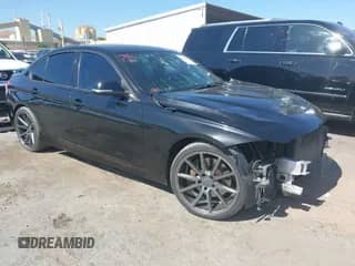 2012 BMW 3 Series 335i с VIN WBA3A9G5XCNP35508, выставлен на аукционе IAAI как лот 42331397 с пробегом 125 568 миль миль и . История ставок и продаж доступна на DreamBid. Изображение 1.