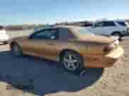 1998 Chevrolet Camaro z VIN 2G1FP32K4W2132183, wystawiony jako Copart lot #78451864 z przebiegiem 103 068 mil mil oraz Szkoda całkowita • Salvage title. Historia ofert i sprzedaży dostępna na DreamBid. Obrazek 2.