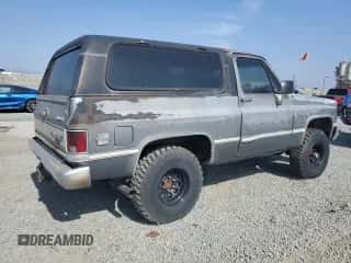 1987 Chevrolet Blazer с VIN 1GNEV18C0HF122644, выставлен на аукционе Copart как лот 60716955 с пробегом 69 232 миль миль и Чистый • Clean title. История ставок и продаж доступна на DreamBid. Изображение 3.