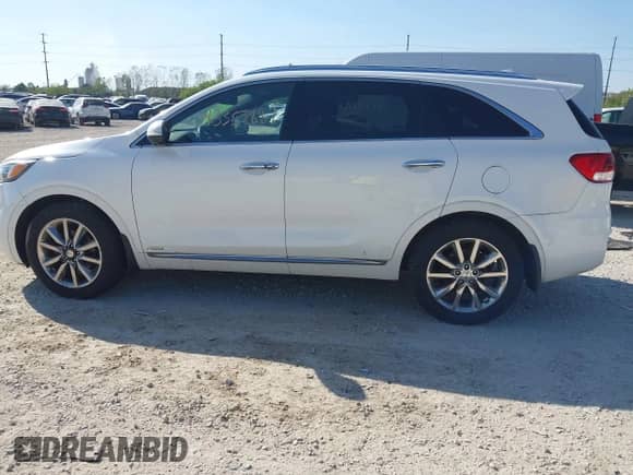2016 Kia Sorento SXL z VIN 5XYPKDA53GG086158, wystawiony jako IAAI lot #43352887 z przebiegiem 168 301 mil mil oraz . Historia ofert i sprzedaży dostępna na DreamBid. Obrazek 14.