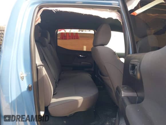 2019 Toyota Tacoma SR5 с VIN 3TMAZ5CN4KM104750, выставлен на аукционе IAAI как лот 42003527 с пробегом 66 342 миль миль и . История ставок и продаж доступна на DreamBid. Изображение 8.