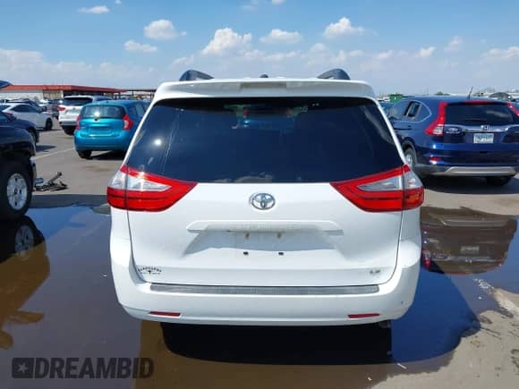 2015 Toyota Sienna LE AAS with VIN 5TDKK3DC8FS646613, listed as a IAAI auction lot 43073670 with 117,828 mi miles and . Bid and sale history available at DreamBid. Image 16.