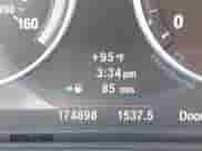 2012 BMW 5 Series 528i с VIN WBAXG5C55CDW92426, выставлен на аукционе IAAI как лот 43264359 с пробегом 174 898 миль миль и . История ставок и продаж доступна на DreamBid. Изображение 7.