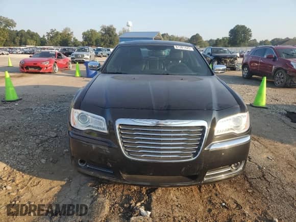 2011 Chrysler 300 Limited с VIN 2C3CA5CG6BH546272, выставлен на аукционе Copart как лот 81381425 с пробегом 124 352 миль миль и Списание • Salvage title. История ставок и продаж доступна на DreamBid. Изображение 5.
