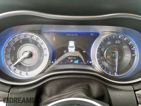 2018 Chrysler 300 Touring с VIN 2C3CCARGXJH324701, выставлен на аукционе Copart как лот 68963015 с пробегом 138 711 миль миль и Чистый • Clean title. История ставок и продаж доступна на DreamBid. Изображение 9.