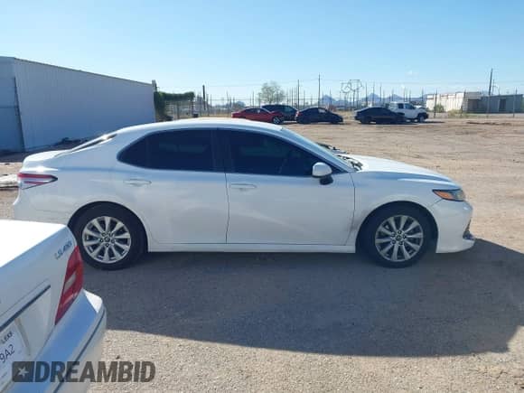 2018 Toyota Camry SE с VIN 4T1B11HK2JU544281, выставлен на аукционе IAAI как лот 43468869 с пробегом 442 782 миль миль и . История ставок и продаж доступна на DreamBid. Изображение 13.