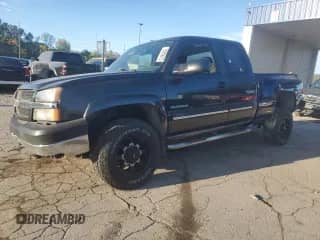 2004 Chevrolet Silverado 2500HD Work Truck z VIN 1GCHK29U04E164369, wystawiony jako Copart lot #85859675 z przebiegiem 194 021 mil mil oraz Nie do naprawy • Non repairable. Historia ofert i sprzedaży dostępna na DreamBid. Obrazek 1.
