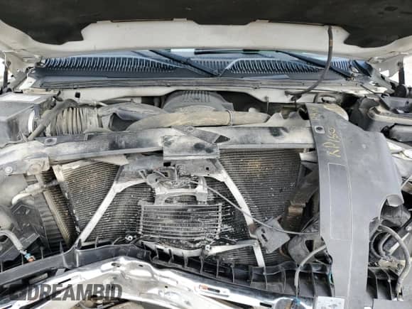 2007 Chevrolet Silverado 2500HD Work Truck z VIN 1GCHC24U57E150220, wystawiony jako Copart lot #82593304 z przebiegiem Nie podano mil oraz Szkoda całkowita • Salvage title. Historia ofert i sprzedaży dostępna na DreamBid. Obrazek 12.