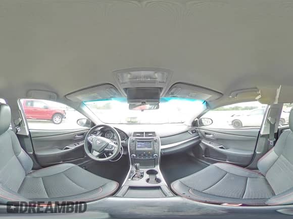 2015 Toyota Camry SE z VIN 4T1BF1FK3FU473992, wystawiony jako Copart lot #81214235 z przebiegiem 161 099 mil mil oraz Szkoda całkowita • Salvage title. Historia ofert i sprzedaży dostępna na DreamBid. Obrazek 14.