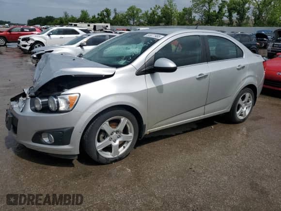 2013 Chevrolet Sonic LTZ с VIN 1G1JE5SG5D4217581, выставлен на аукционе Copart как лот 55977985 с пробегом 49 601 миль миль и Списание • Salvage title. История ставок и продаж доступна на DreamBid. Изображение 1.