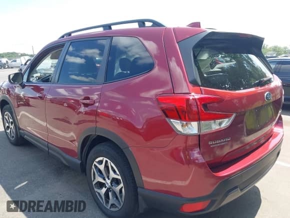 2022 Subaru Forester Premium z VIN JF2SKADC9NH408827, wystawiony jako IAAI lot #42777157 z przebiegiem 41 526 mil mil oraz . Historia ofert i sprzedaży dostępna na DreamBid. Obrazek 3.