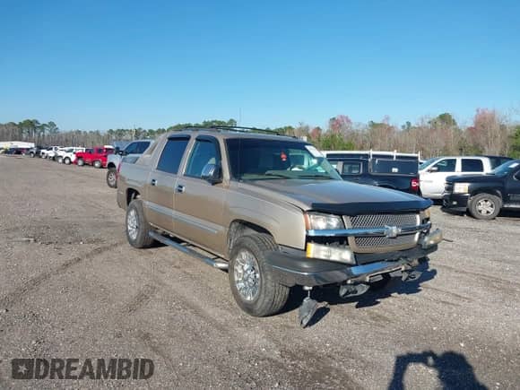 2005 Chevrolet Avalanche LS with VIN 3GNEC12Z45G167762, listed as a IAAI auction lot 40376532 with 157,932 mi miles and . Bid and sale history available at DreamBid. Image 1.