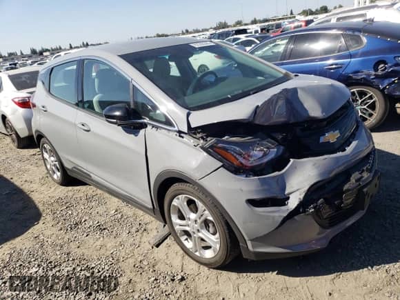 2020 Chevrolet Bolt EV LT z VIN 1G1FY6S09L4136538, wystawiony jako Copart lot #67283383 z przebiegiem 16 882 mil mil oraz . Historia ofert i sprzedaży dostępna na DreamBid. Obrazek 4.