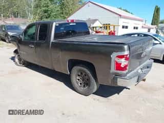 2008 Chevrolet Silverado 1500 LTZ z VIN 2GCEK19J081313261, wystawiony jako IAAI lot #43275280 z przebiegiem 123 265 mil mil oraz . Historia ofert i sprzedaży dostępna na DreamBid. Obrazek 3.
