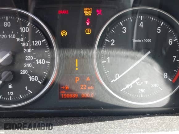 2009 BMW 3 Series 328i xDrive with VIN WBAWV53599P080299, listed as a IAAI auction lot 43093344 with 190,689 mi miles and . Bid and sale history available at DreamBid. Image 7.