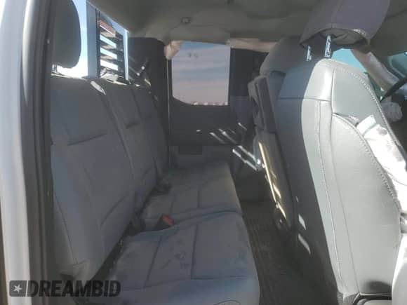 2023 Ford F-250 XL z VIN 1FT7X2BA9PED99760, wystawiony jako Copart lot #47623875 z przebiegiem 36 082 mil mil oraz Szkoda całkowita • Salvage title. Historia ofert i sprzedaży dostępna na DreamBid. Obrazek 10.