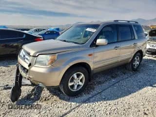 2006 Honda Pilot EX-L z VIN 5FNYF28786B036642, wystawiony jako Copart lot #71314205 z przebiegiem 139 534 mil mil oraz Szkoda całkowita • Salvage title. Historia ofert i sprzedaży dostępna na DreamBid. Obrazek 1.
