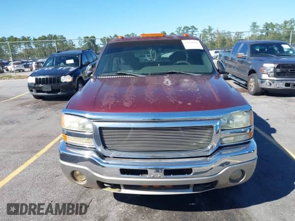 2003 GMC Sierra 1500 SLT with VIN 2GTEK19T231285697, listed as a IAAI auction lot 43450696 with 200,034 mi miles and . Bid and sale history available at DreamBid. Image 6.