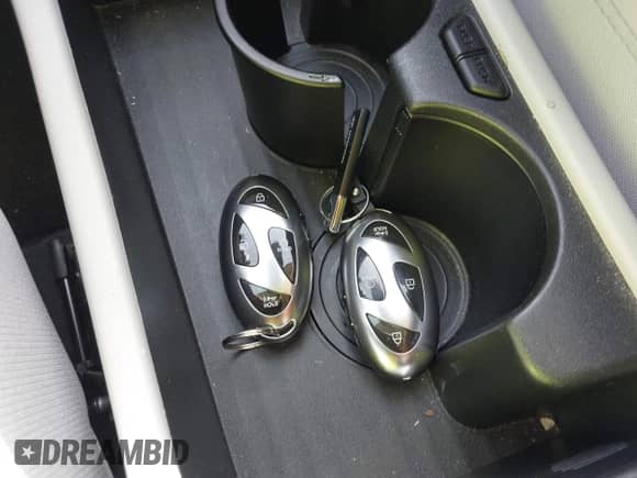 2024 Hyundai Kona Limited с VIN KM8HE3A37RU051575, выставлен на аукционе IAAI как лот 43089618 с пробегом 6 878 миль миль и . История ставок и продаж доступна на DreamBid. Изображение 11.