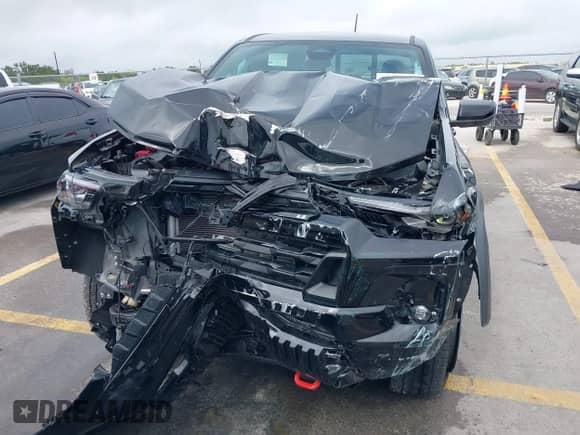 2024 Chevrolet Colorado 4WD Z71 с VIN 1GCPTDEK4R1178105, выставлен на аукционе IAAI как лот 42650025 с пробегом 16 158 миль миль и . История ставок и продаж доступна на DreamBid. Изображение 6.