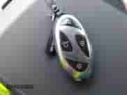 2025 Hyundai Sonata SE z VIN KMHL24JA4SA439734, wystawiony jako IAAI lot #42884390 z przebiegiem 3 832 mil mil oraz . Historia ofert i sprzedaży dostępna na DreamBid. Obrazek 11.