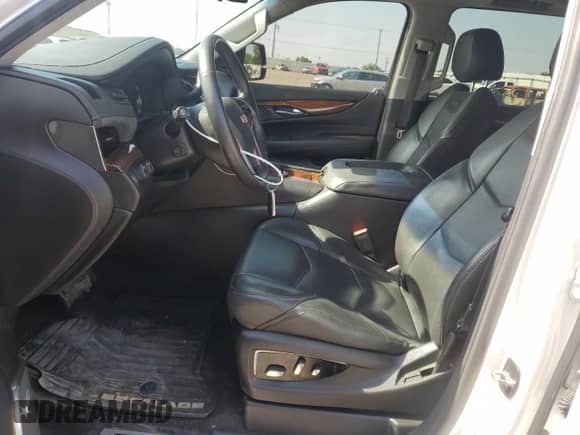 2017 Cadillac Escalade ESV Premium Luxury with VIN 1GYS4JKJ1HR217731, listed as a Copart auction lot 61432585 with 95,348 mi miles and Clean title. Bid and sale history available at DreamBid. Image 7.