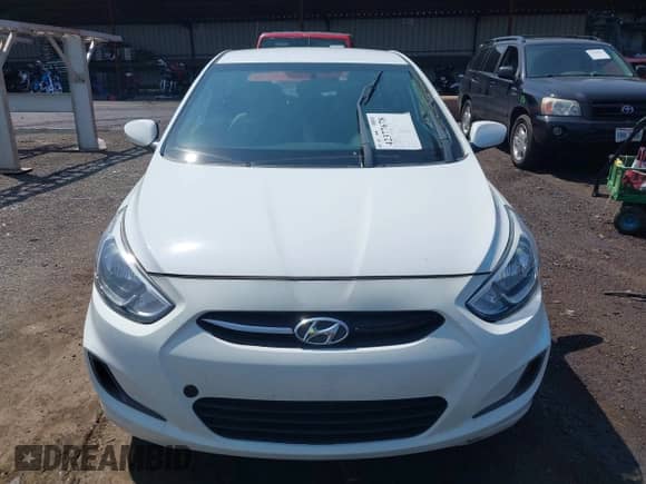2017 Hyundai Accent Value Edition с VIN KMHCT4AE6HU332756, выставлен на аукционе IAAI как лот 42377678 с пробегом Не указан миль и . История ставок и продаж доступна на DreamBid. Изображение 12.