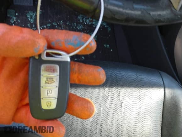 2013 Hyundai Elantra GLS z VIN KMHDH4AE8DU671714, wystawiony jako IAAI lot #43089358 z przebiegiem 224 429 mil mil oraz . Historia ofert i sprzedaży dostępna na DreamBid. Obrazek 11.